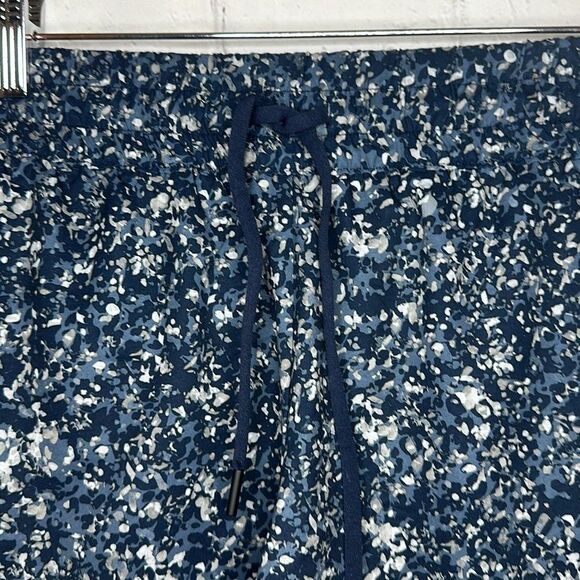 Athleta Womens Blue Gray Running Shorts Athleisure size 4 - Picture 3 of 10